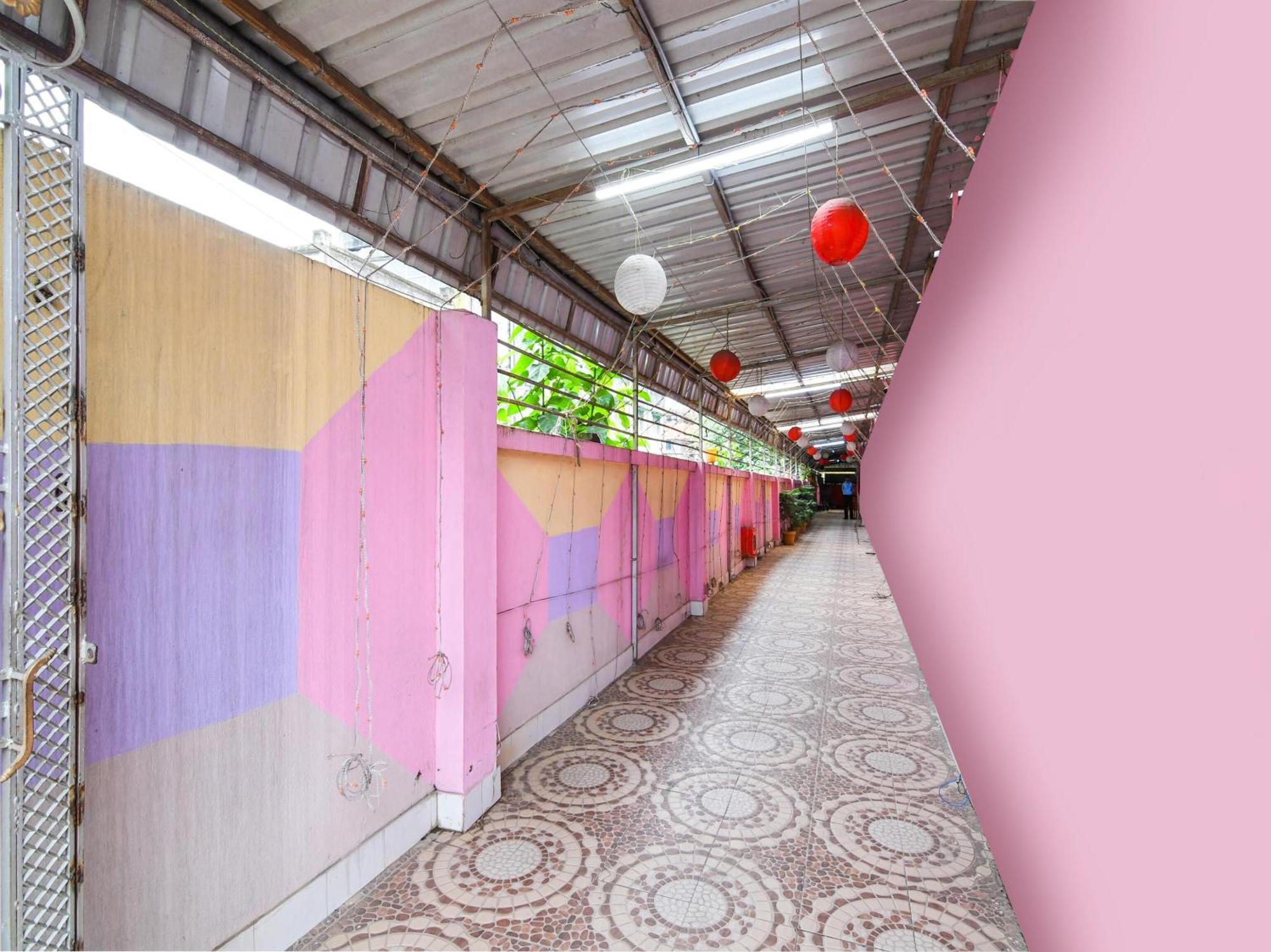 Oyo Flagship Hotel Red Velvet Hugli-Chinsurah Екстериор снимка