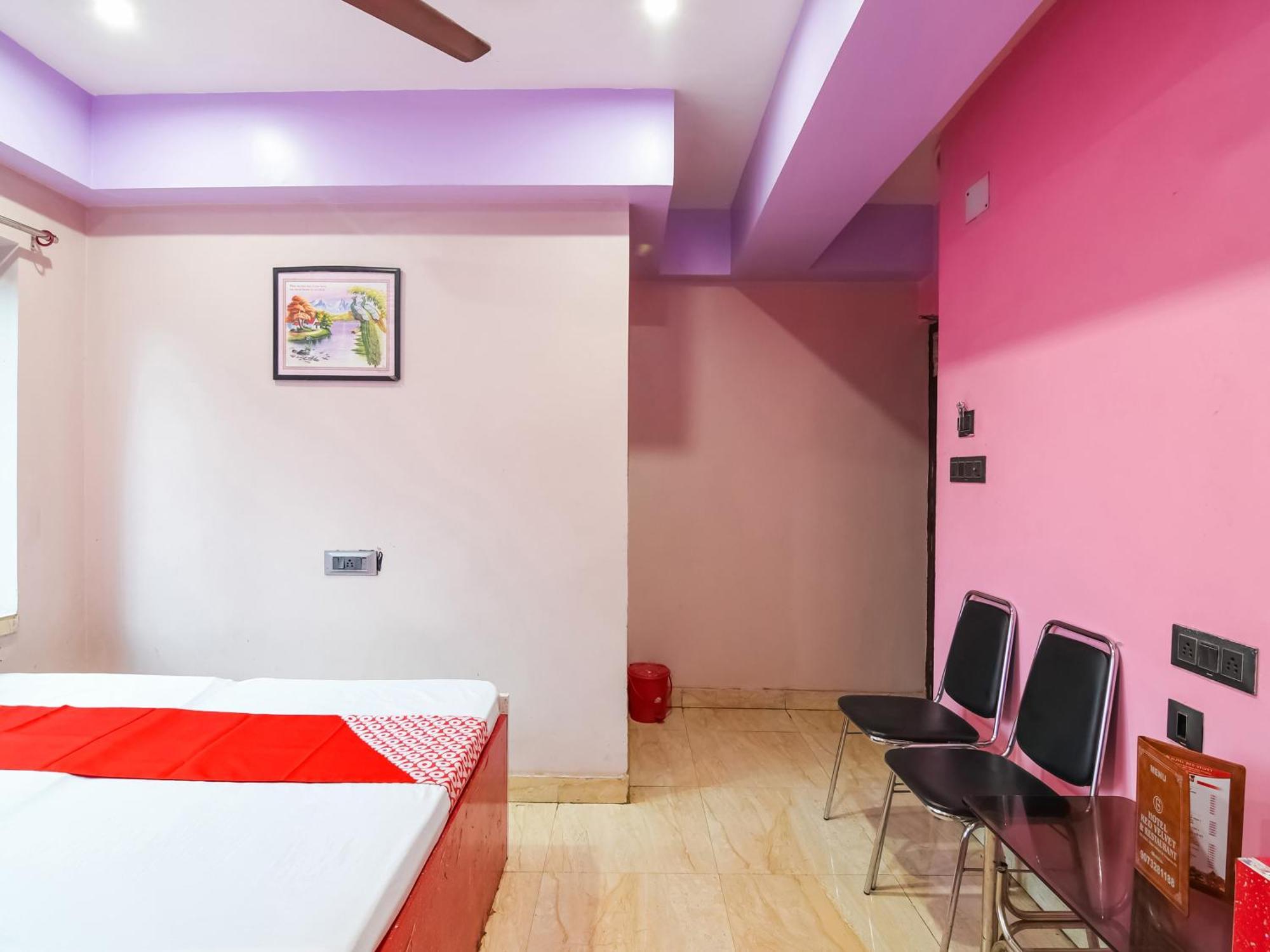 Oyo Flagship Hotel Red Velvet Hugli-Chinsurah Екстериор снимка