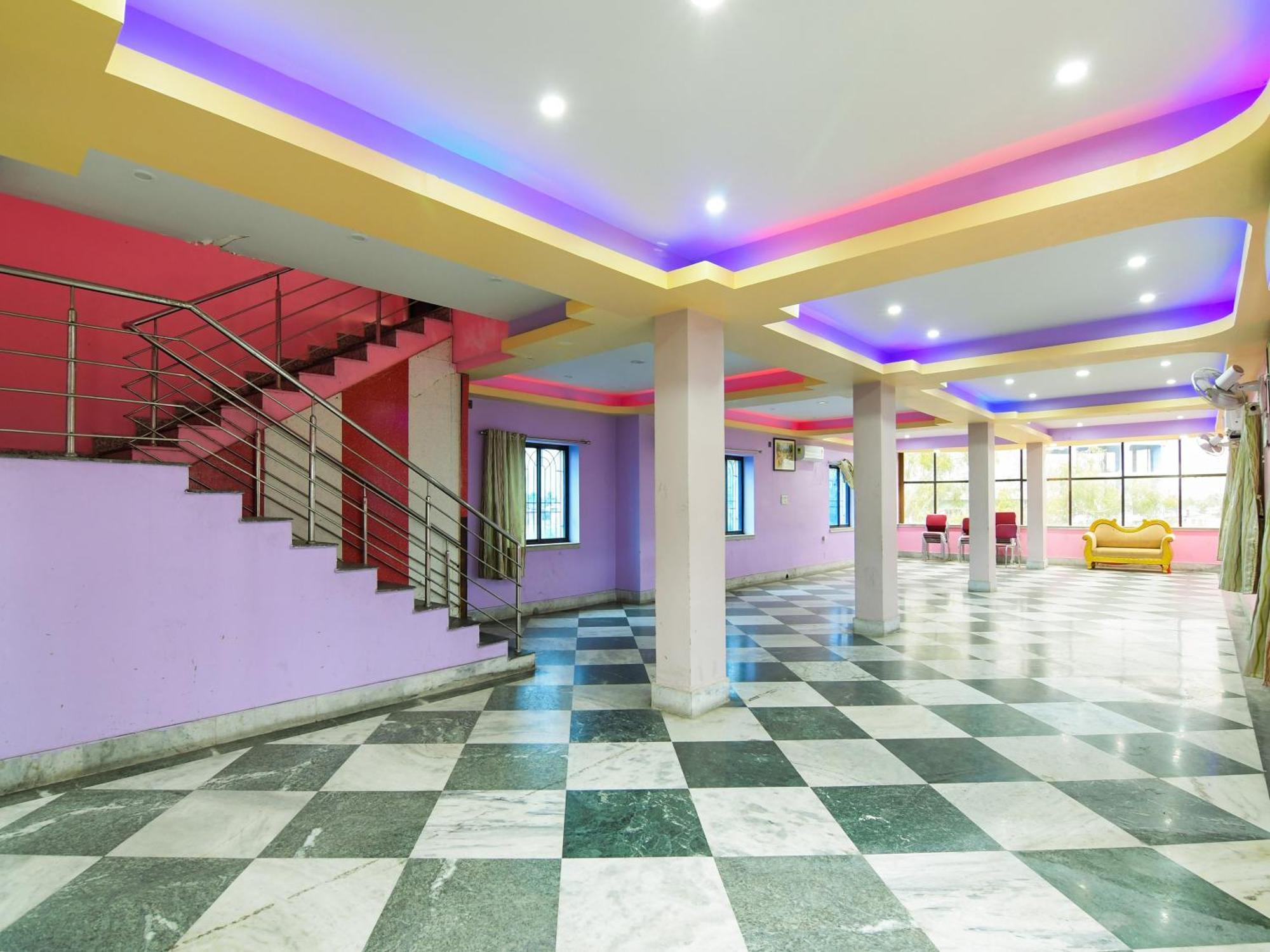 Oyo Flagship Hotel Red Velvet Hugli-Chinsurah Екстериор снимка